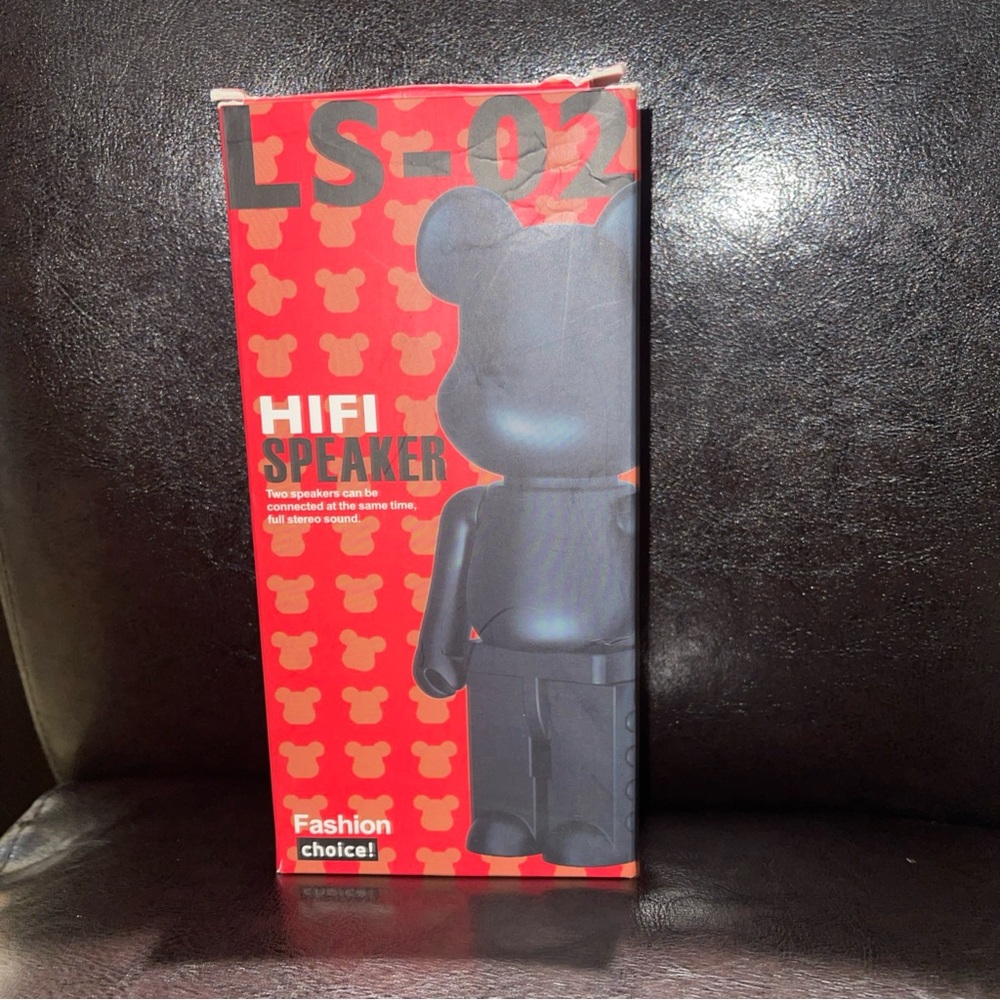 LS-02 Black Portable Speaker